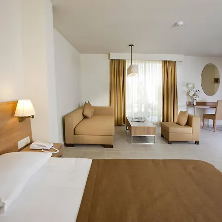 Курортный комплекс Dream Family Club 4*